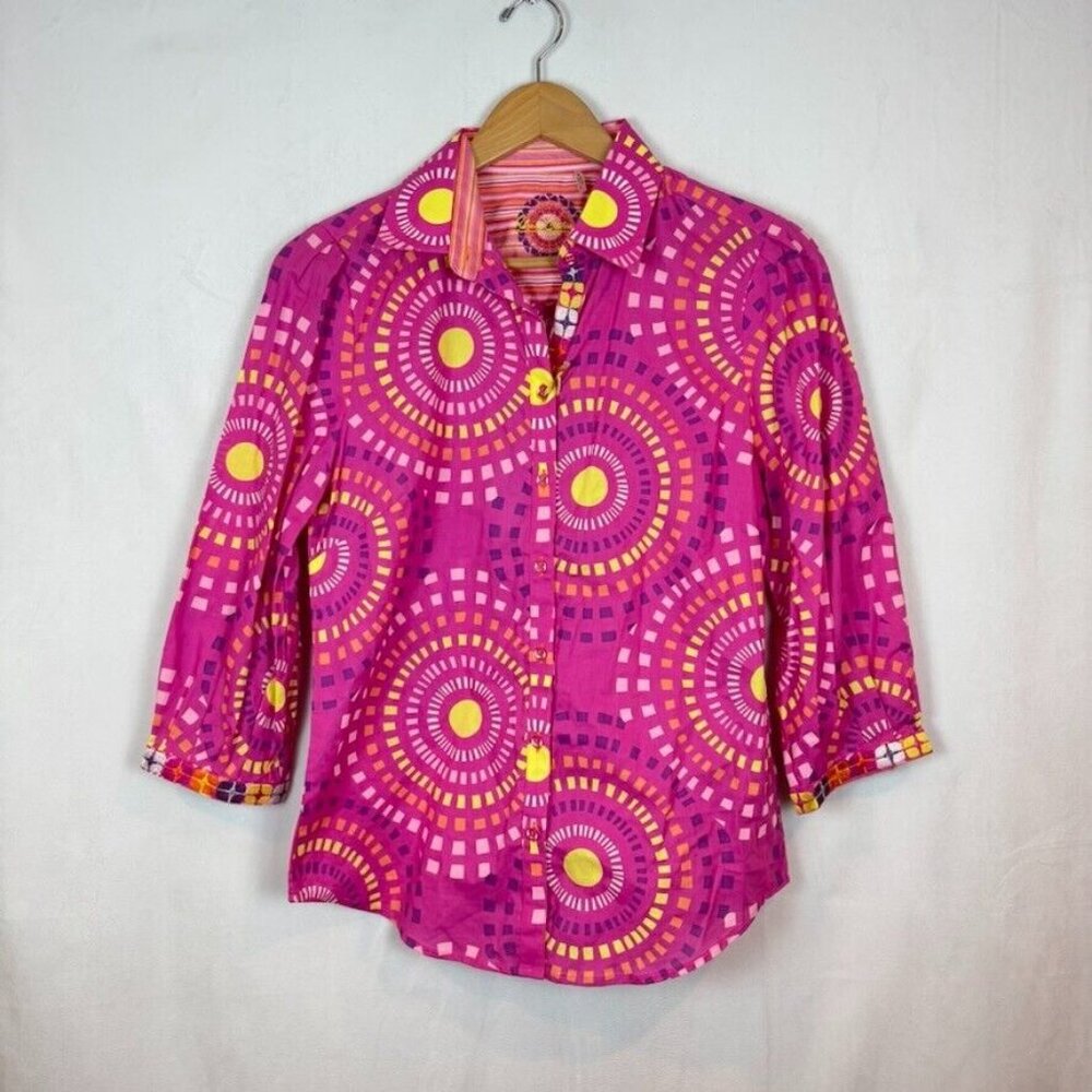 Robert Graham Women's Channing Pink Circle Geometric button Blouse sz small NWT